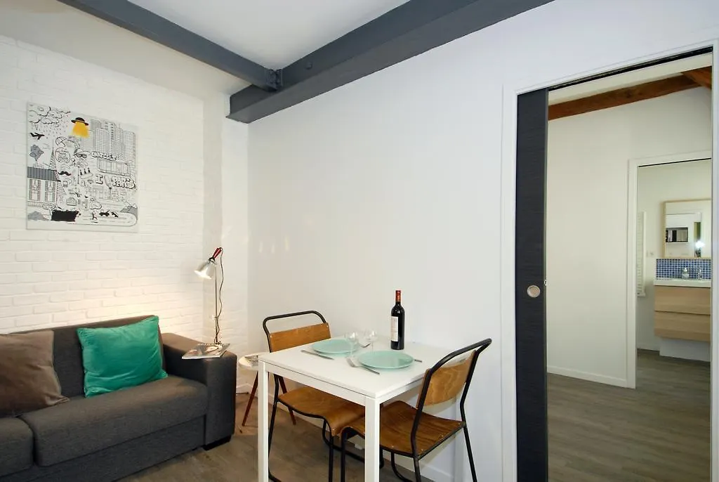 Transparent Marais Apartment Paris